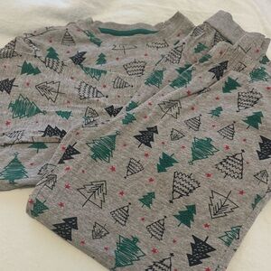 Holiday pjs! Excellent condition!